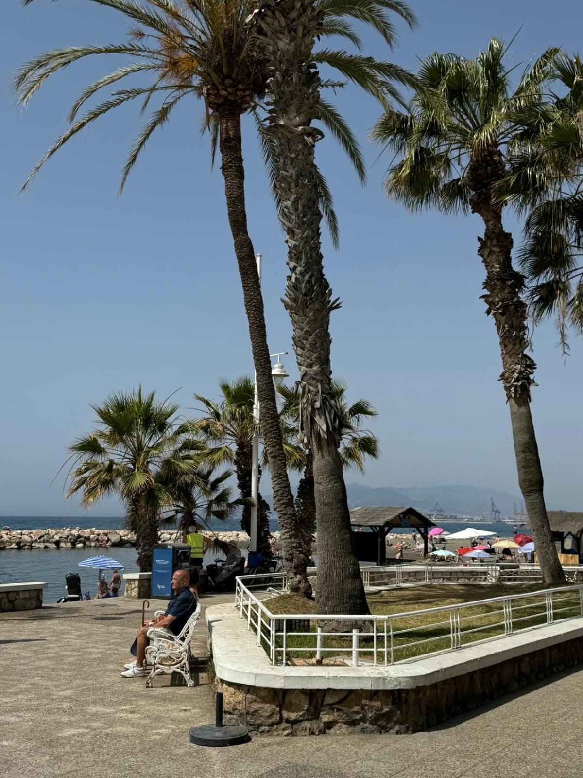 Pedregabeachs Málaga Exterior foto